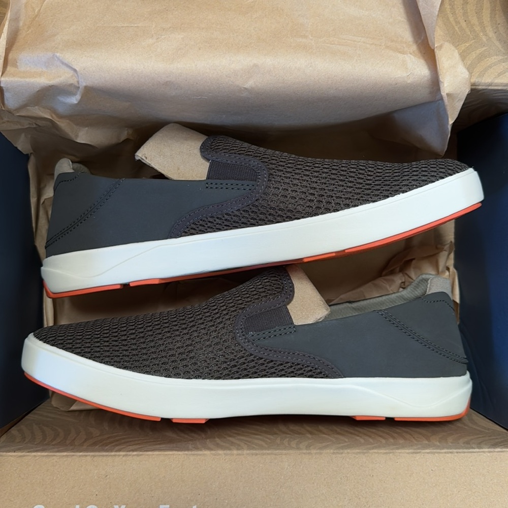 New with tags. OluKai Lae’Ahi Kona shoes. Size9.5